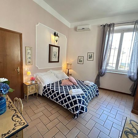 Portica Apartment Assise Chambre photo